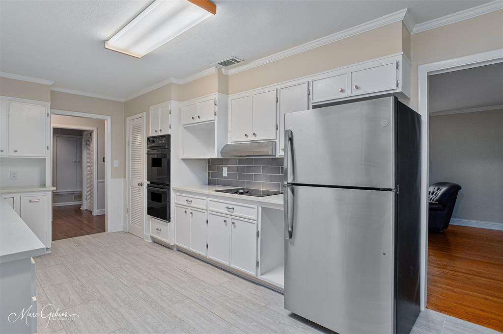 400 Southfield Road Property Photo 11