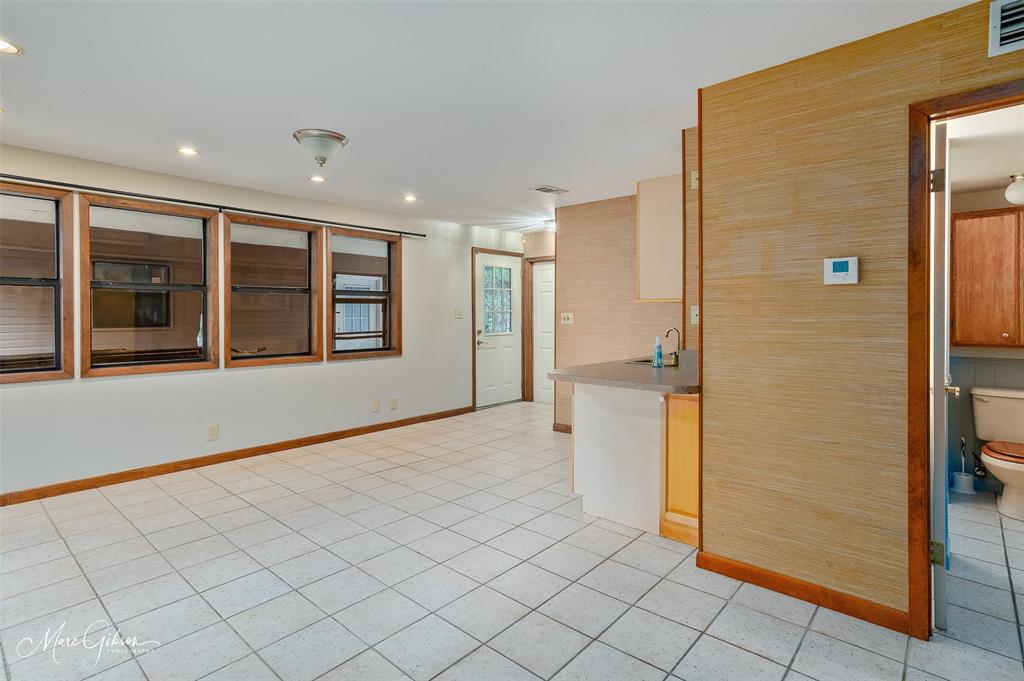 400 Southfield Road Property Photo 23