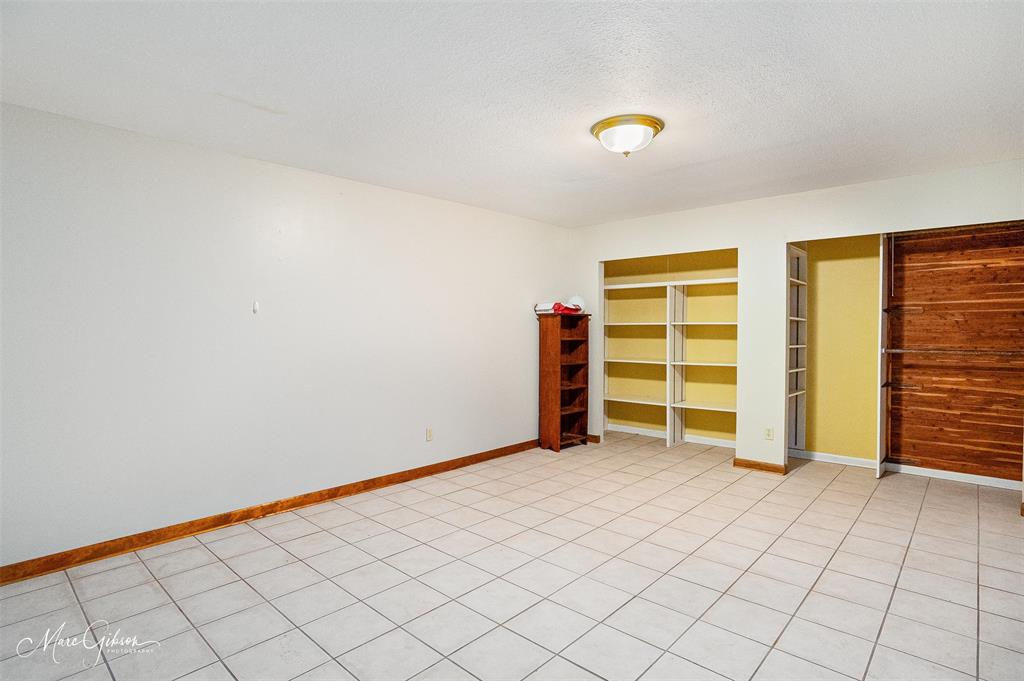400 Southfield Road Property Photo 24