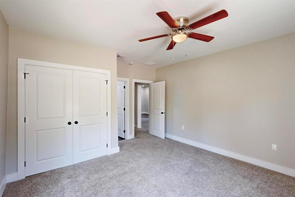 1500 W Collin Street Property Photo 18
