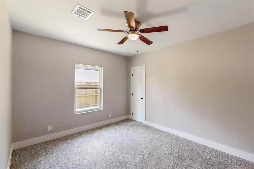 1500 W Collin Street Property Photo 25