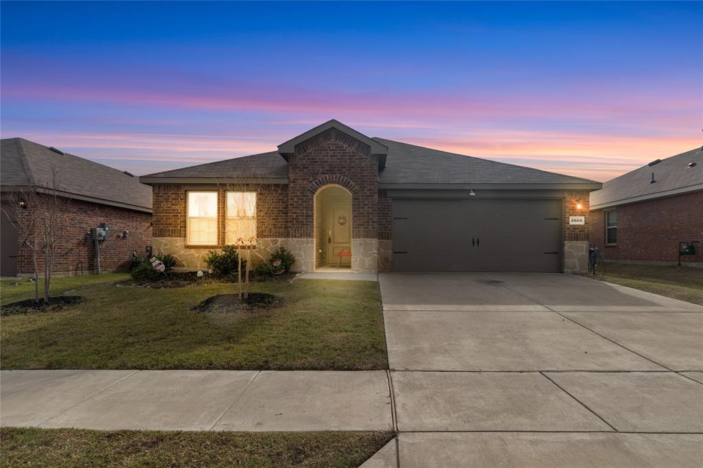 2928 Roper Street Property Photo 1