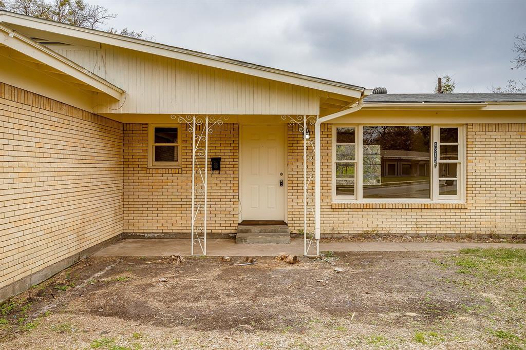 4315 Mackey Drive Property Photo 2