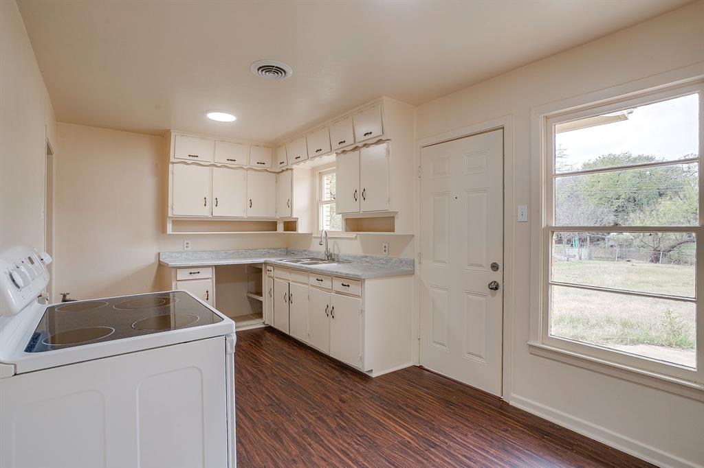 4315 Mackey Drive Property Photo 8