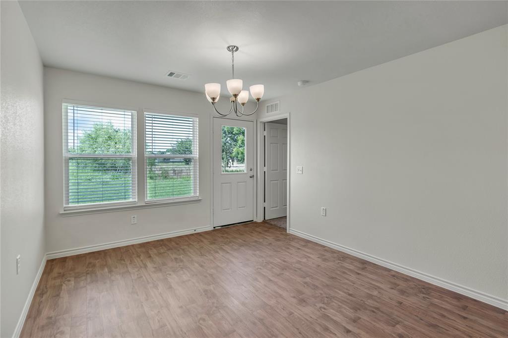 604 Crockett Drive Property Photo 12