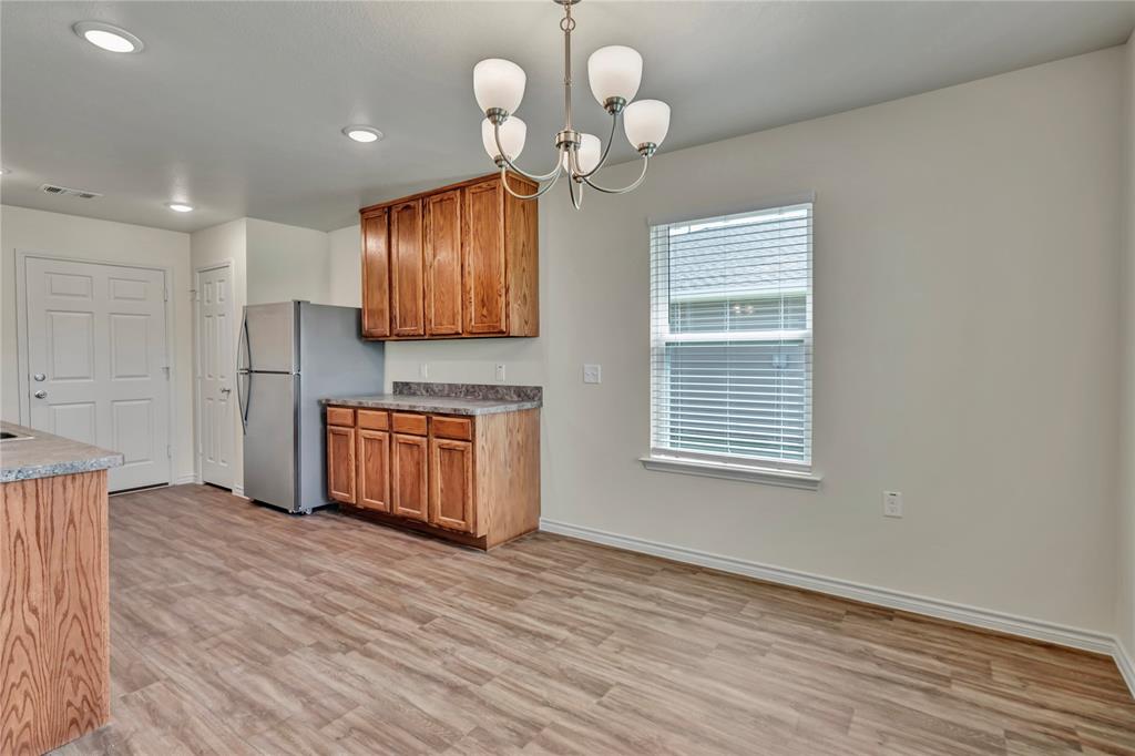 616 Crockett Drive Property Photo 10