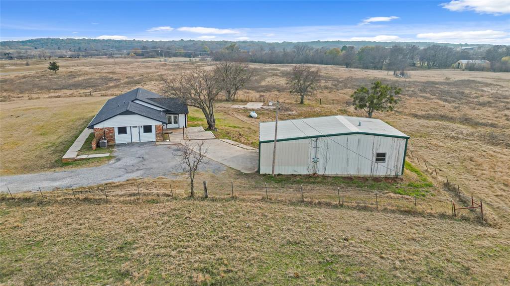 5792 N State Highway 289 Property Photo 7
