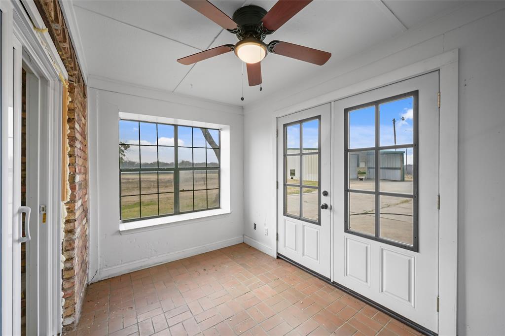 5792 N State Highway 289 Property Photo 37