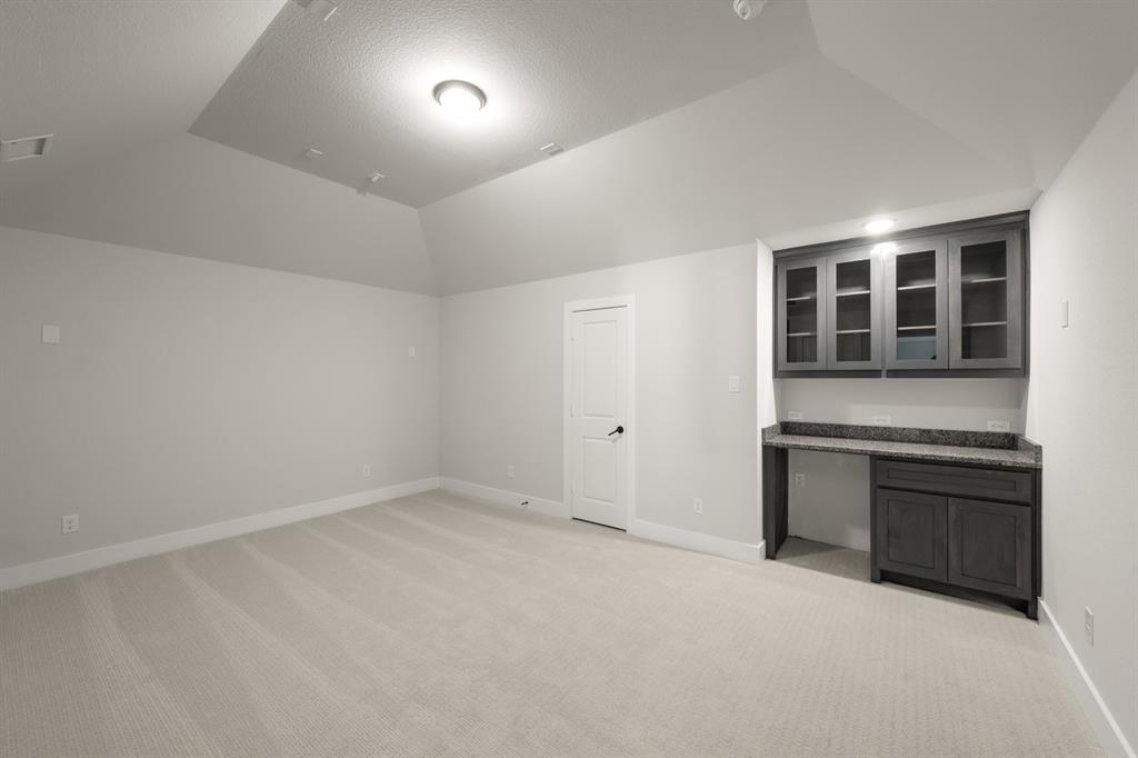 7124 Seagrove Court Property Photo 32