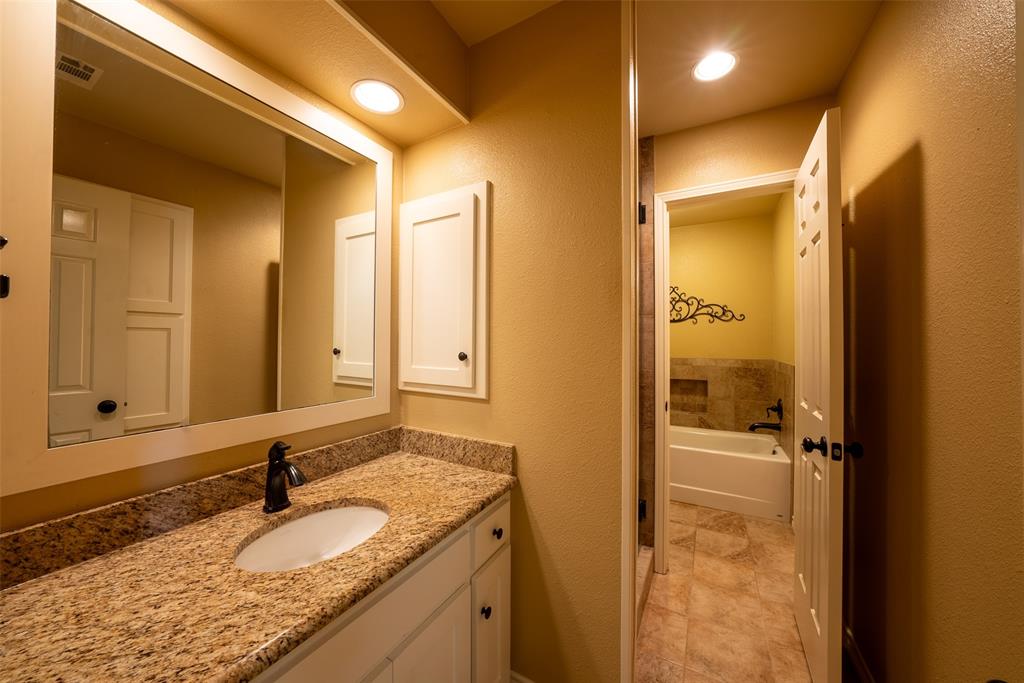13612 County Road 3900 Property Photo 16