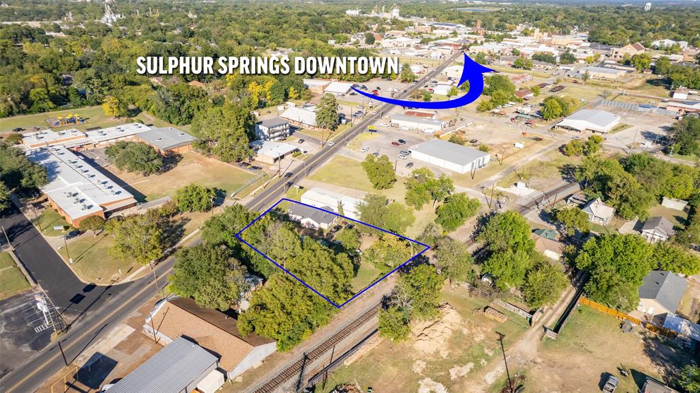 620 Main Street Property Photo 1