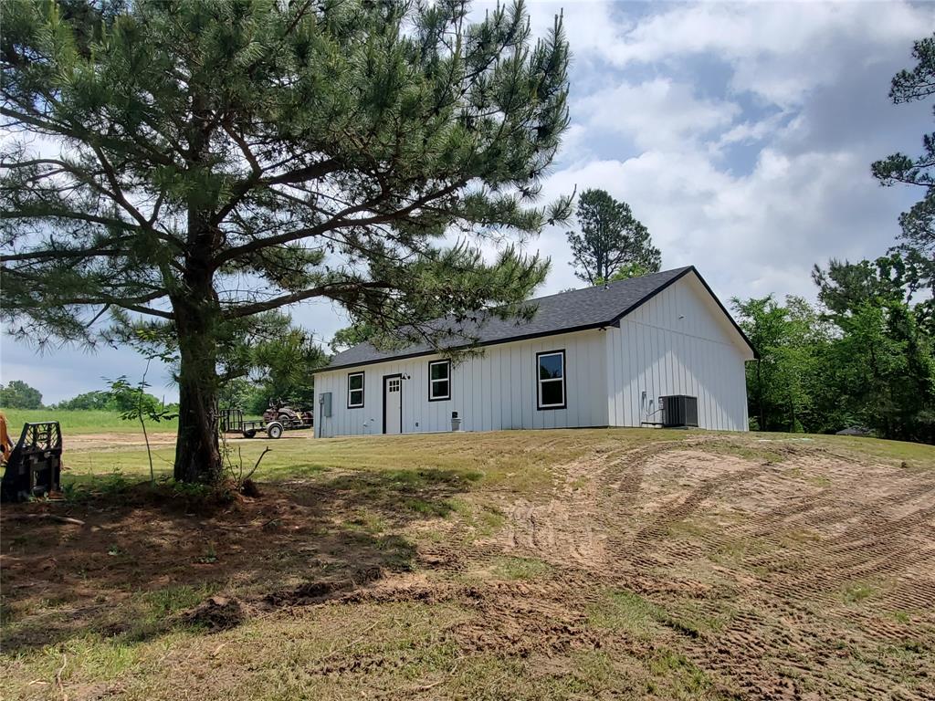 1156 Rs County Road 1140 Property Photo 2