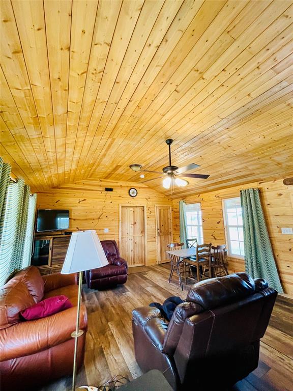 214 Cedar Creek Park Road Property Photo 15