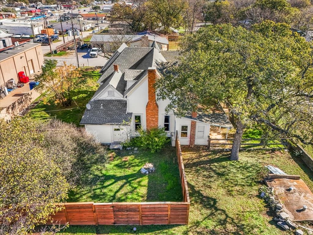 112 S Evans Street Property Photo 31