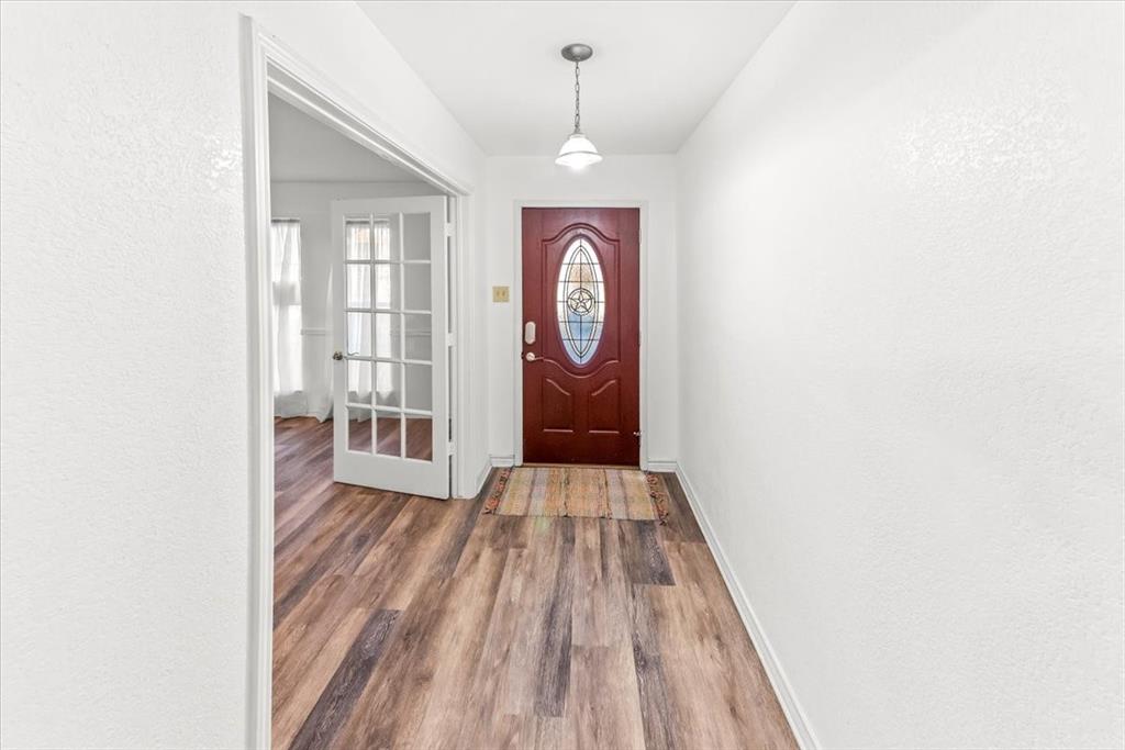 1812 Trinity Drive Property Photo 9
