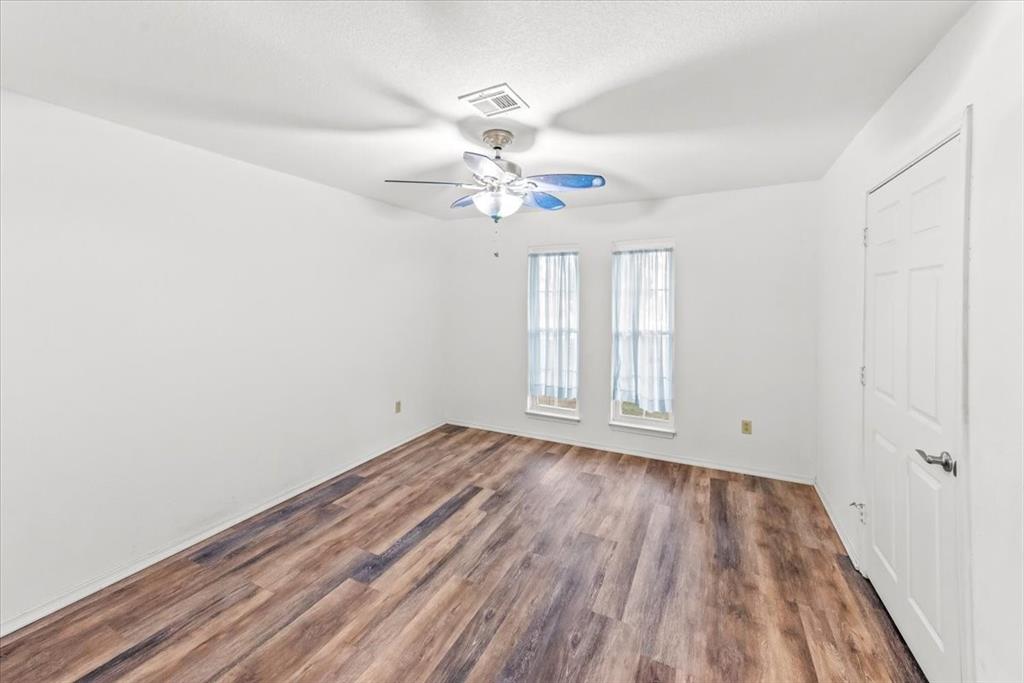 1812 Trinity Drive Property Photo 14