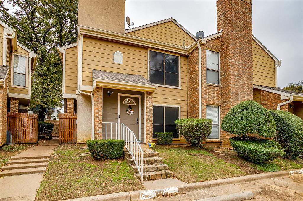 2117 Park Willow Lane D Property Photo 1