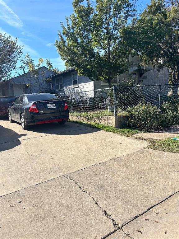 2577 22nd Street Property Photo 1