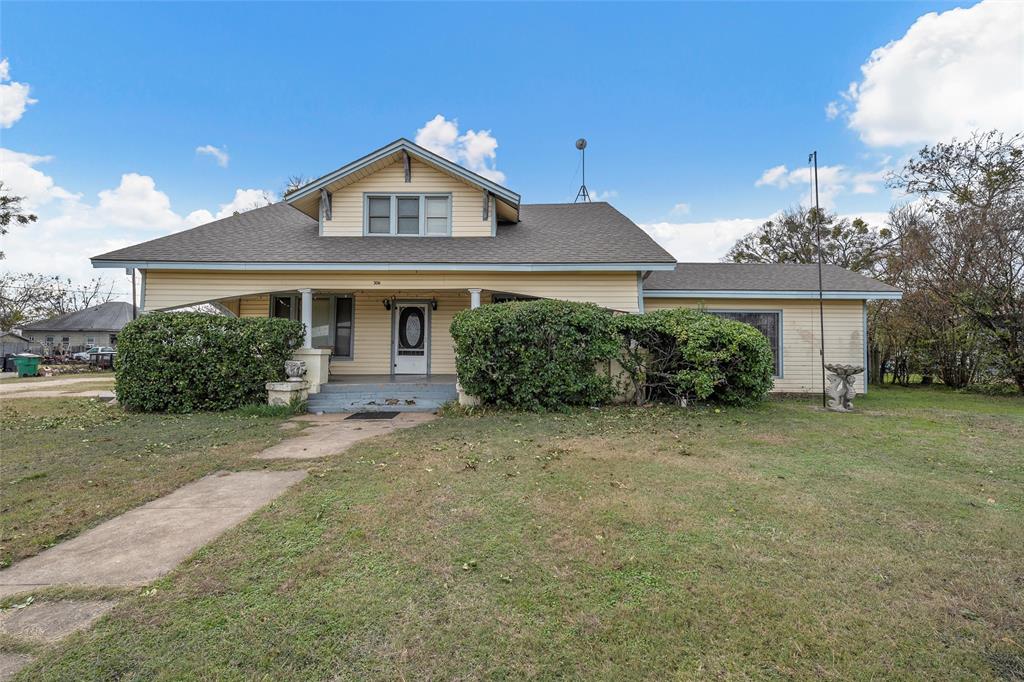 306 S Cleveland Property Photo 2