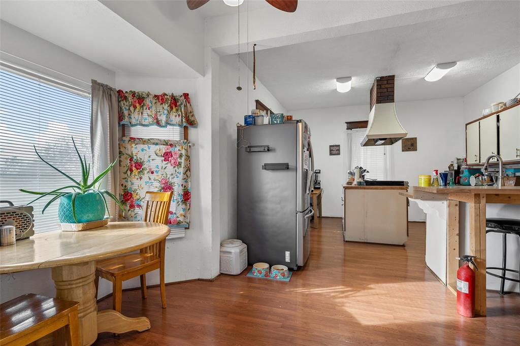 306 S Cleveland Property Photo 6