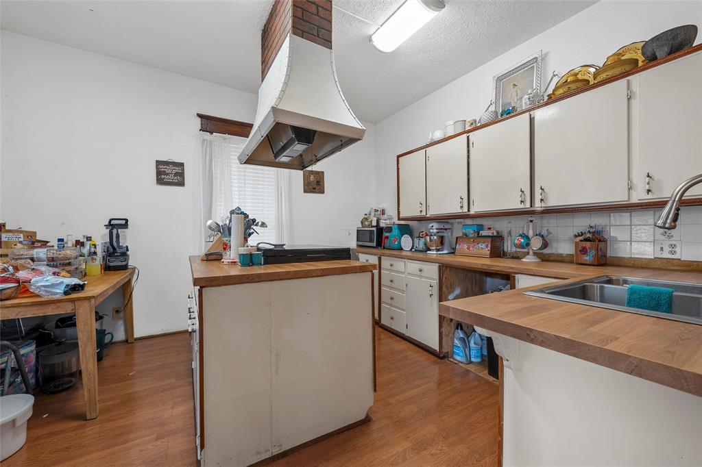 306 S Cleveland Property Photo 9