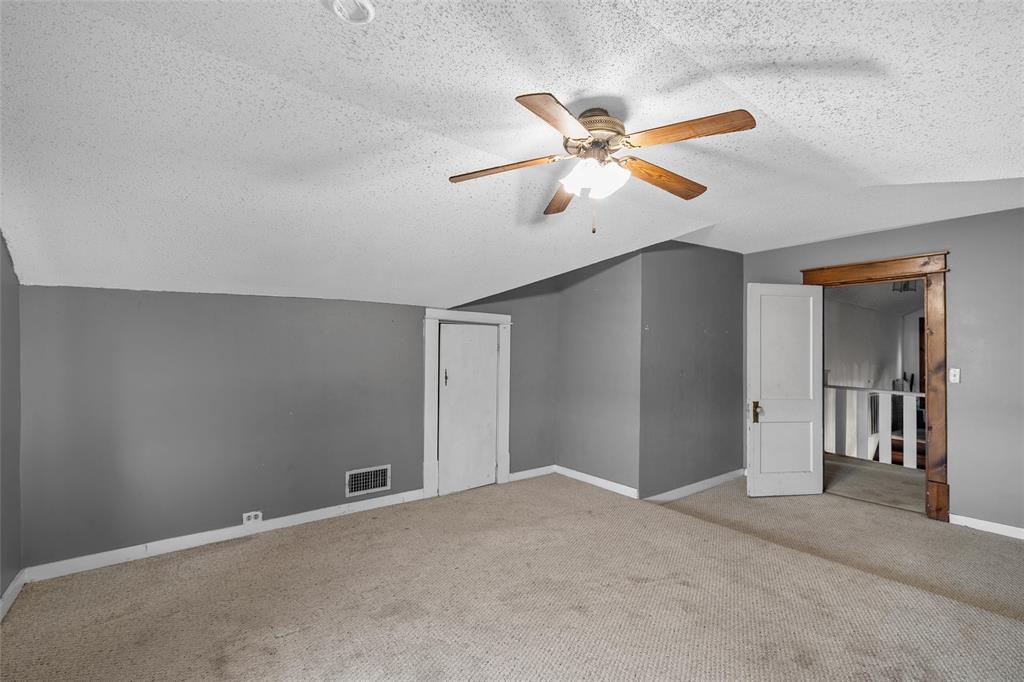 306 S Cleveland Property Photo 13
