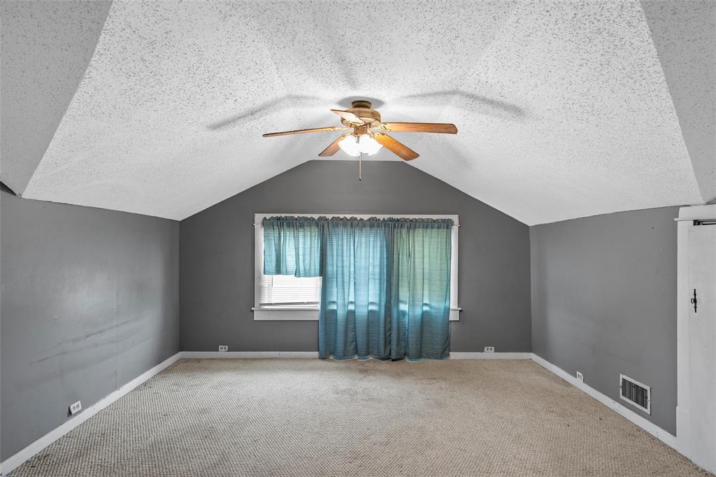 306 S Cleveland Property Photo 19