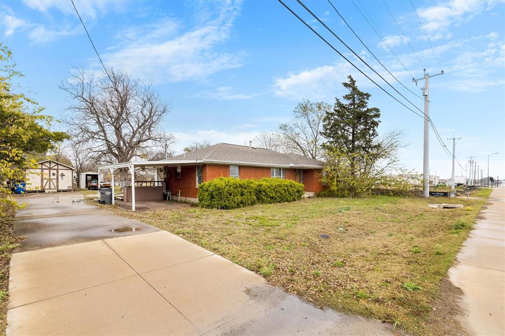 2110 E Melissa Road Property Photo 1