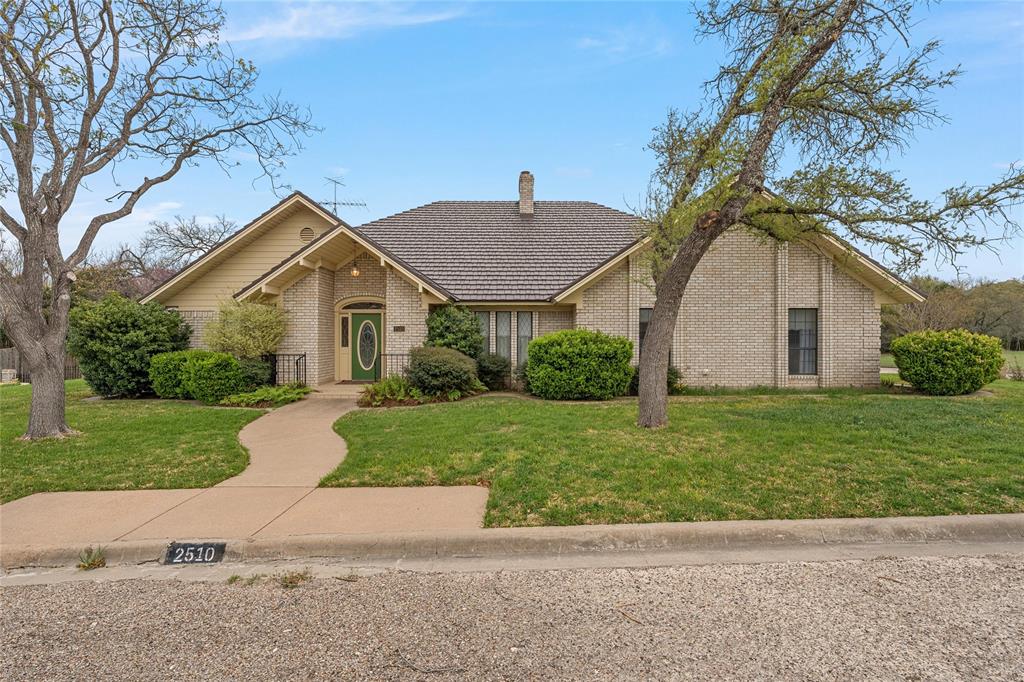 2510 Oak Ridge Property Photo 1