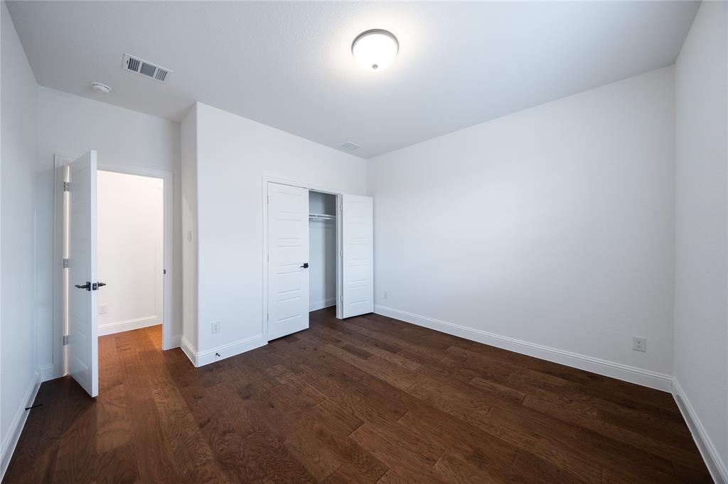 3401 Longfellow Avenue Property Photo 16