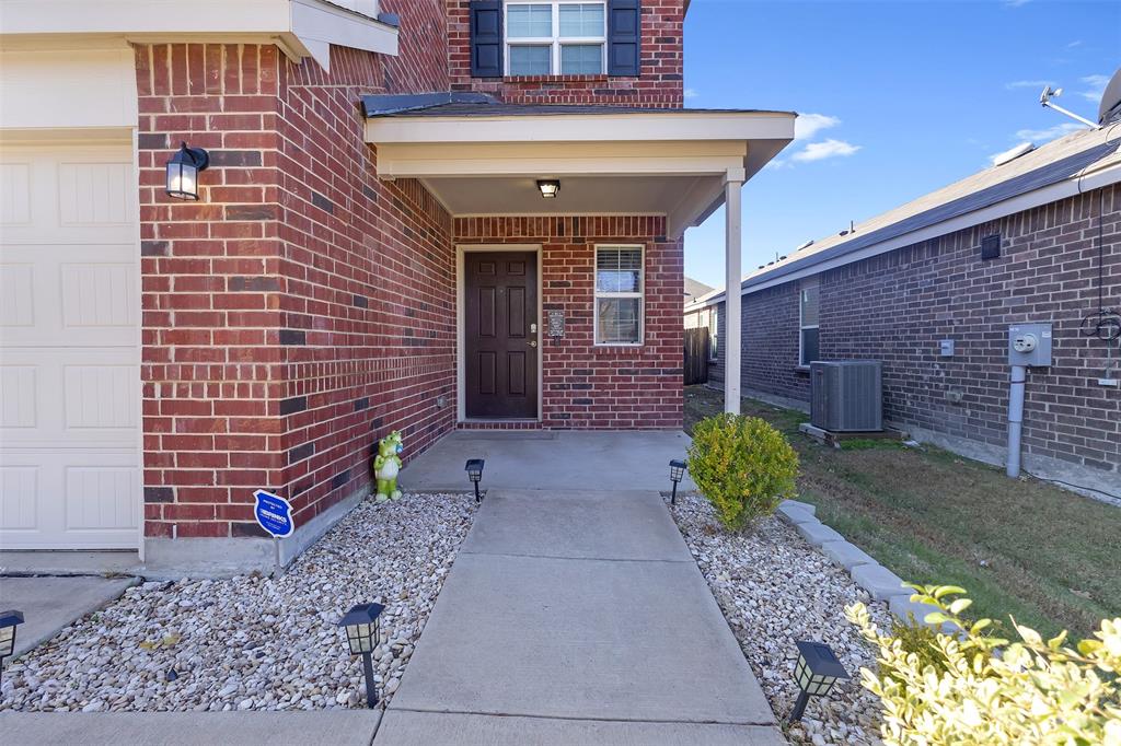 1063 Spofford Drive Property Photo 2