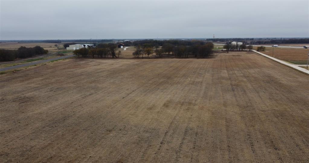1835 N Us 77 Highway Property Photo 2