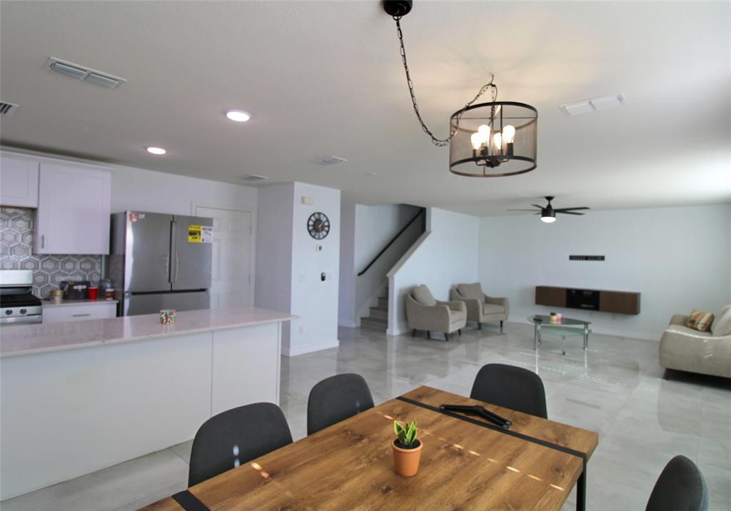 949 Shire Avenue Property Photo 1