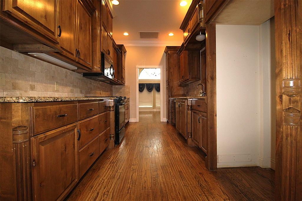 2517 Cr 2110 Property Photo 3