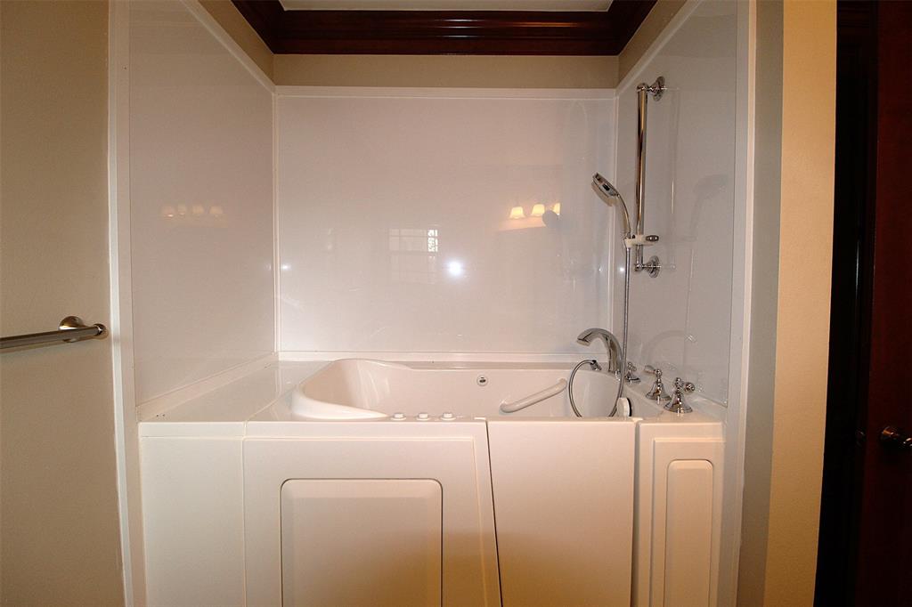 2517 Cr 2110 Property Photo 14