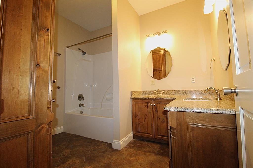 2517 Cr 2110 Property Photo 23