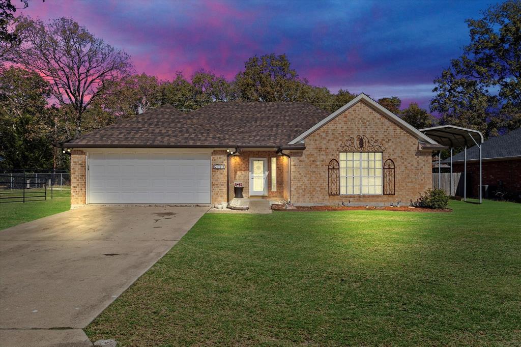 328 Comanche Trail Property Photo 1