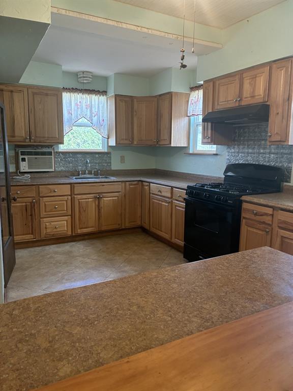111 Lamar Street Property Photo 1
