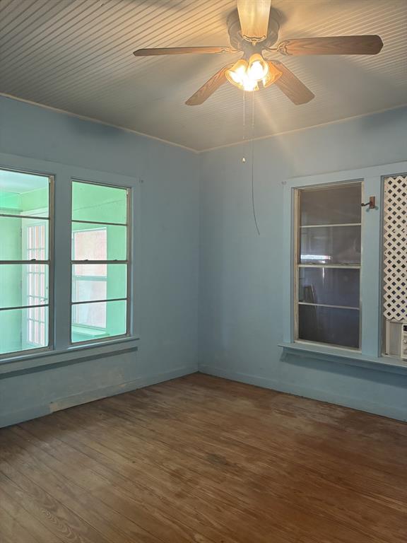 111 Lamar Street Property Photo 7