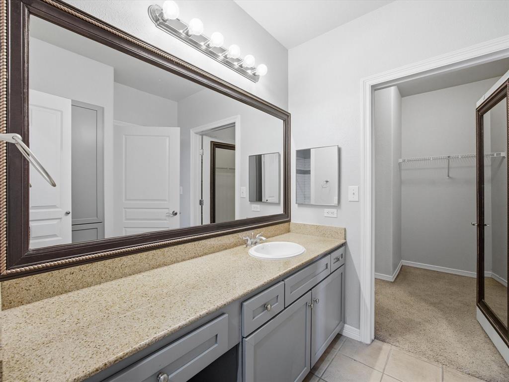 330 Las Colinas Boulevard 614 Property Photo 16