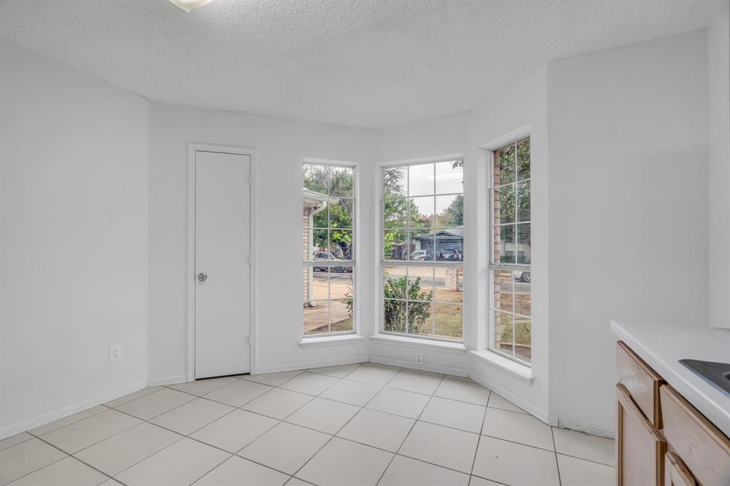 1725 Gainsborough Way Property Photo 9