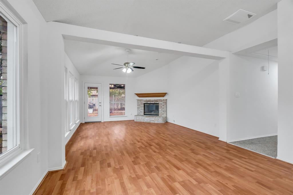 1725 Gainsborough Way Property Photo 11