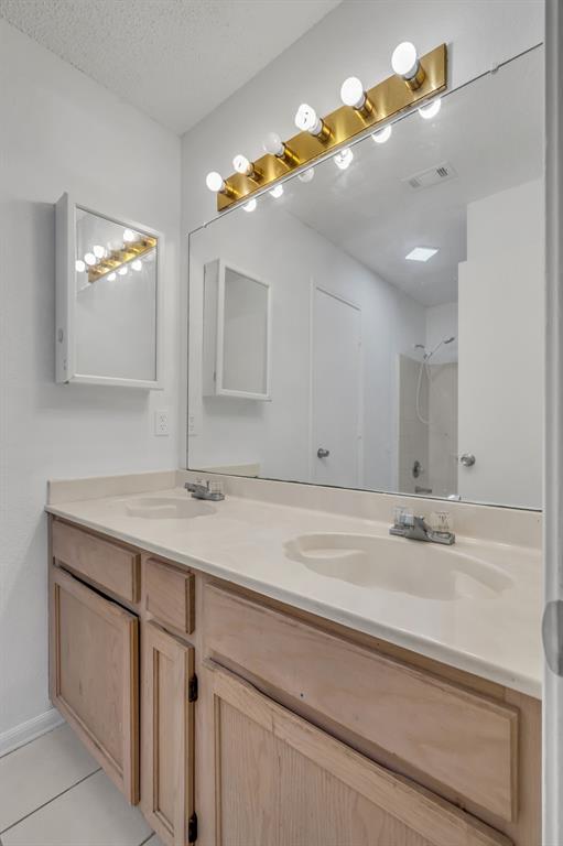 1725 Gainsborough Way Property Photo 15