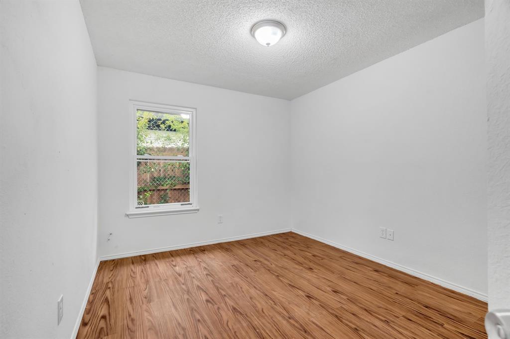 1725 Gainsborough Way Property Photo 18