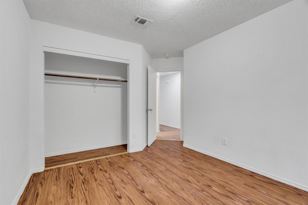 1725 Gainsborough Way Property Photo 19