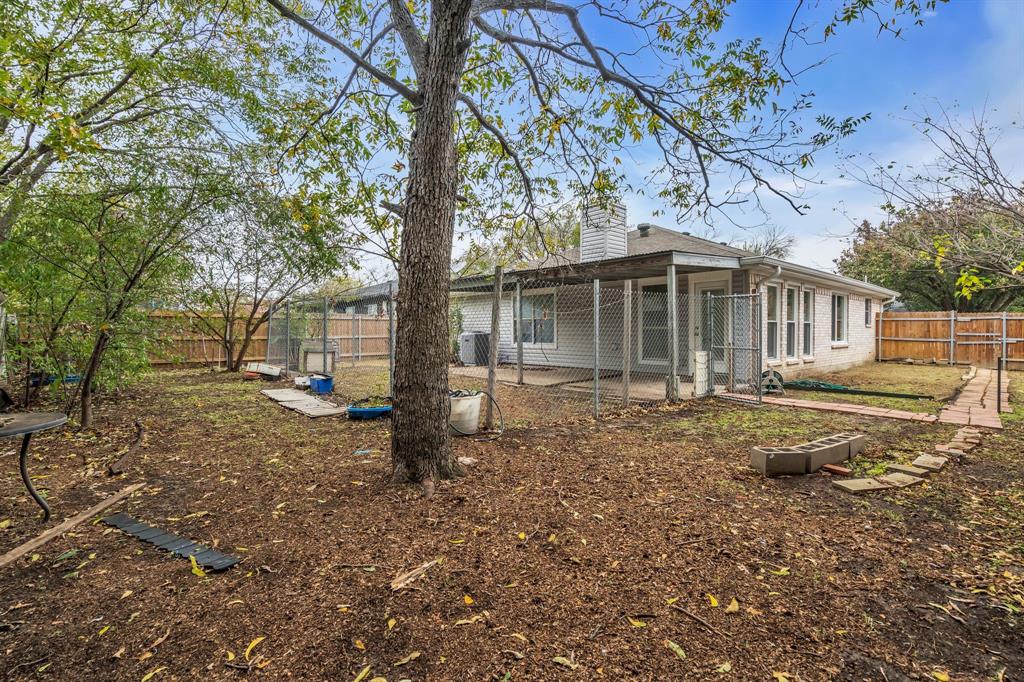 1725 Gainsborough Way Property Photo 22