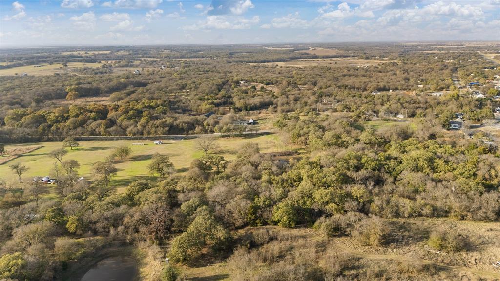 223 W Gaithings Property Photo 9