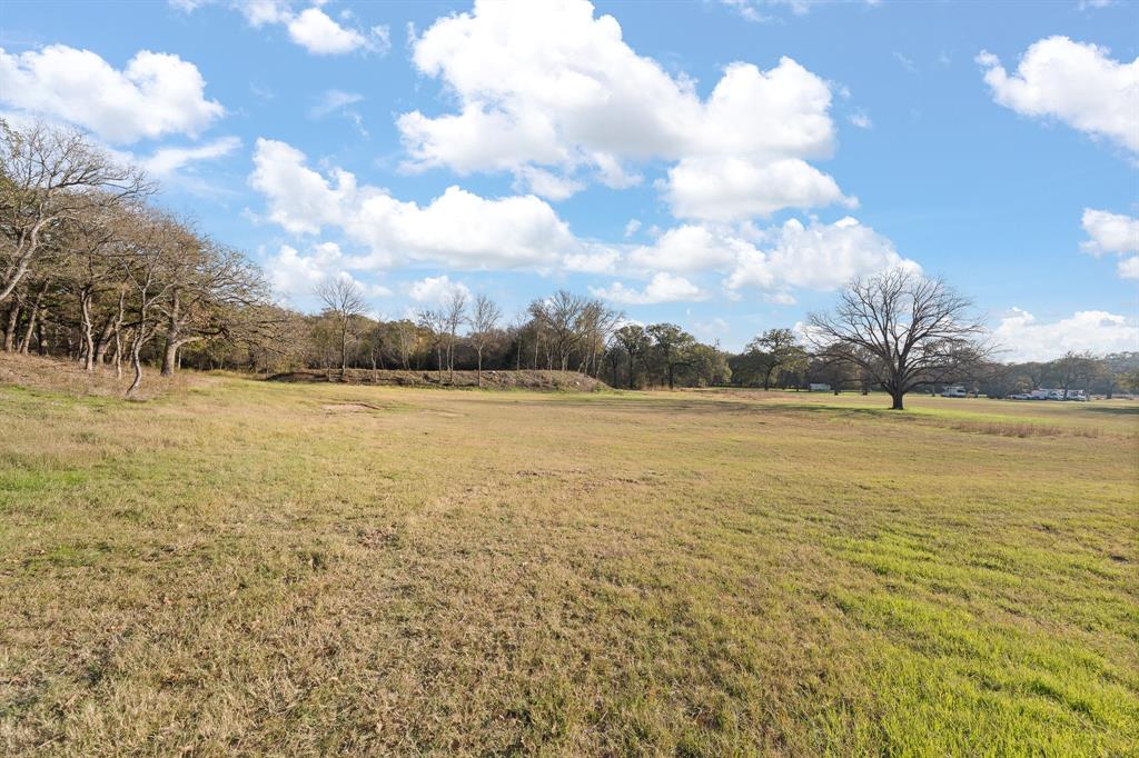 223 W Gaithings Property Photo 21