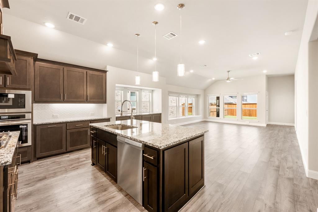 14542 Jemison Street Property Photo 9