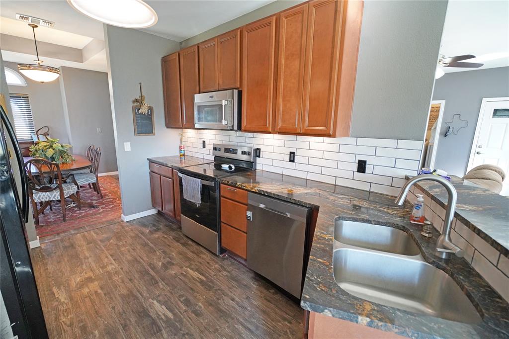 4470 County Road 2208 Property Photo 11